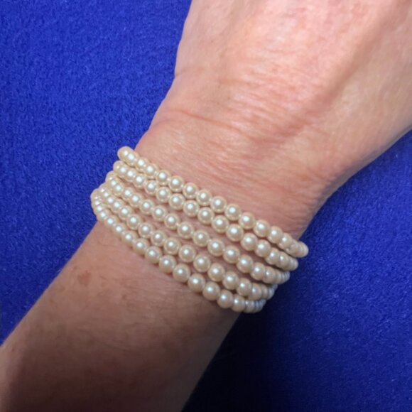 Vintage Faux Pearl Multistrand Bracelet | Cubic Zirconia Floral Clasp | Timeless - Picture 8 of 8
